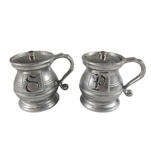 Vintage‎ Wilton Armetale Pewter Salt & Pepper Shakers Mug Shape Monogram S P